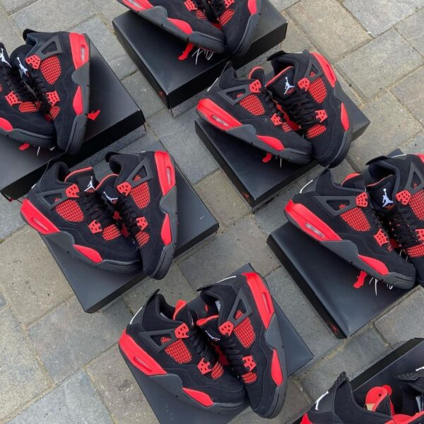 Authentic Nike sneakers pallets