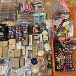 All In One Makeup Pallet For Sale