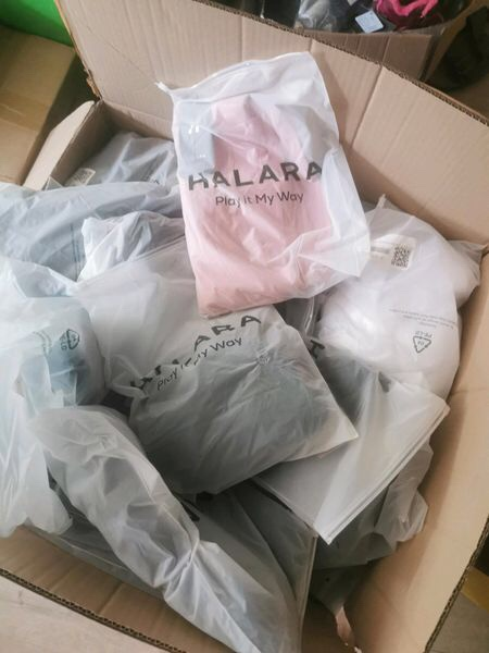 Halara clothing pallet - Image 6