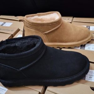 Ugg shoe pallets