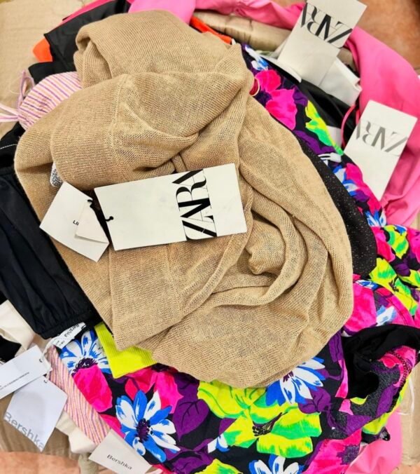 Zara clothing pallets - Image 5